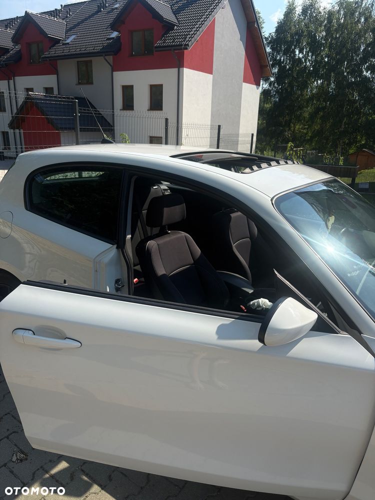 BMW Seria 1 - 18