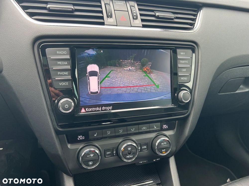 Skoda Octavia 2.0 TDI RS DSG - 33