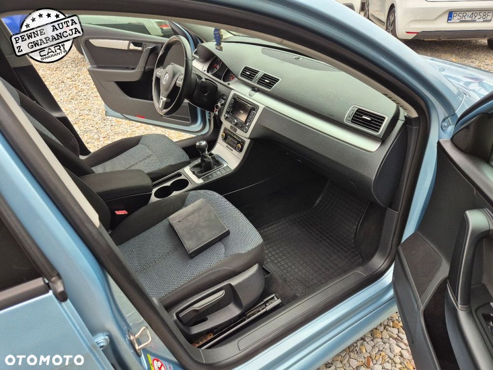 Volkswagen Passat - 18