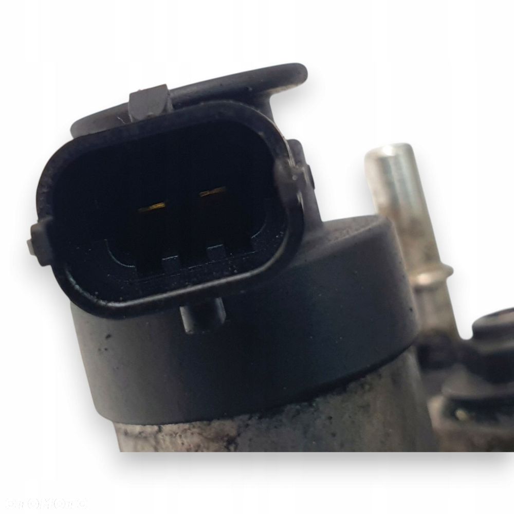 POMPA WTRYSKOWA Citroen C4 1.6 HDi Bosch 0445010516 9688499680 OE - 4
