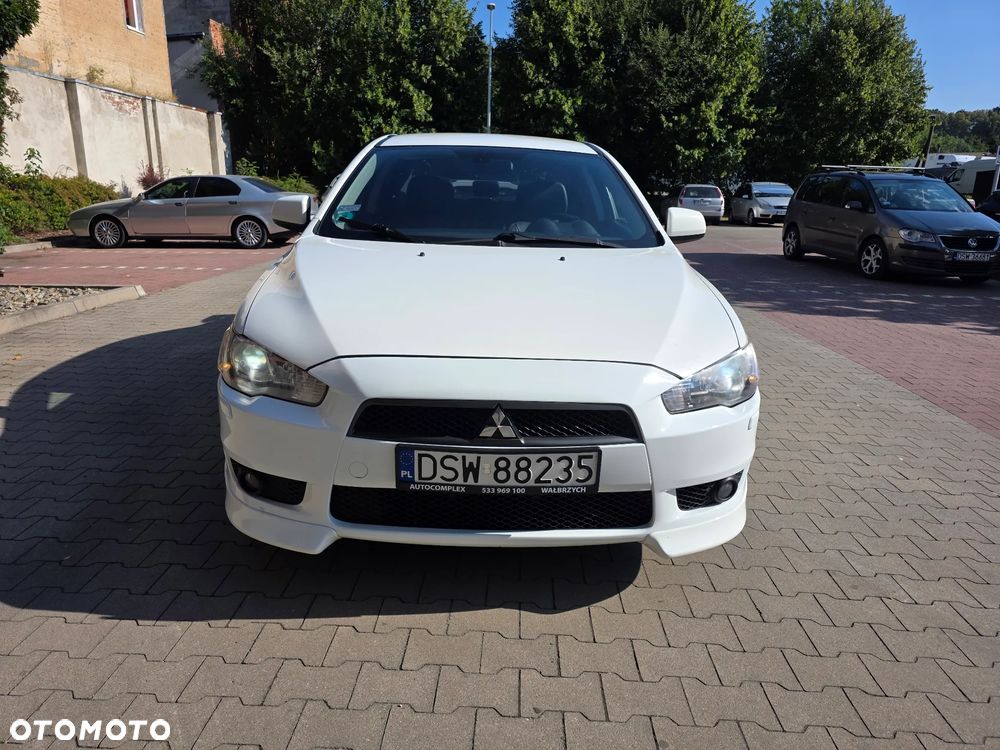 Mitsubishi Lancer 1.8 Instyle NAVI CVT - 2
