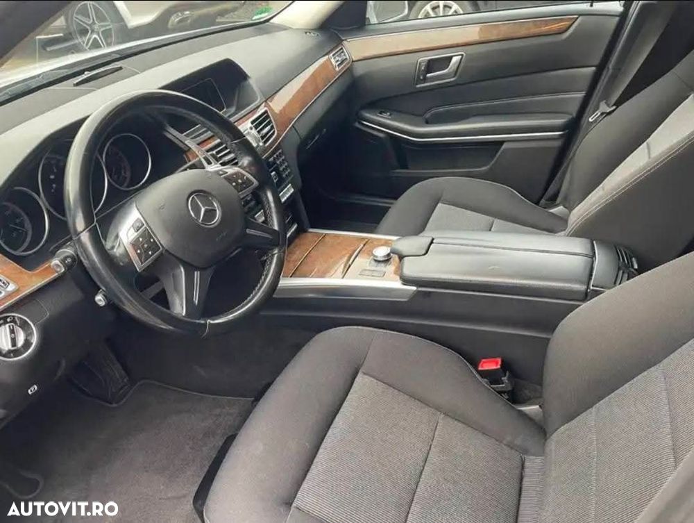 Mercedes-Benz E - 4