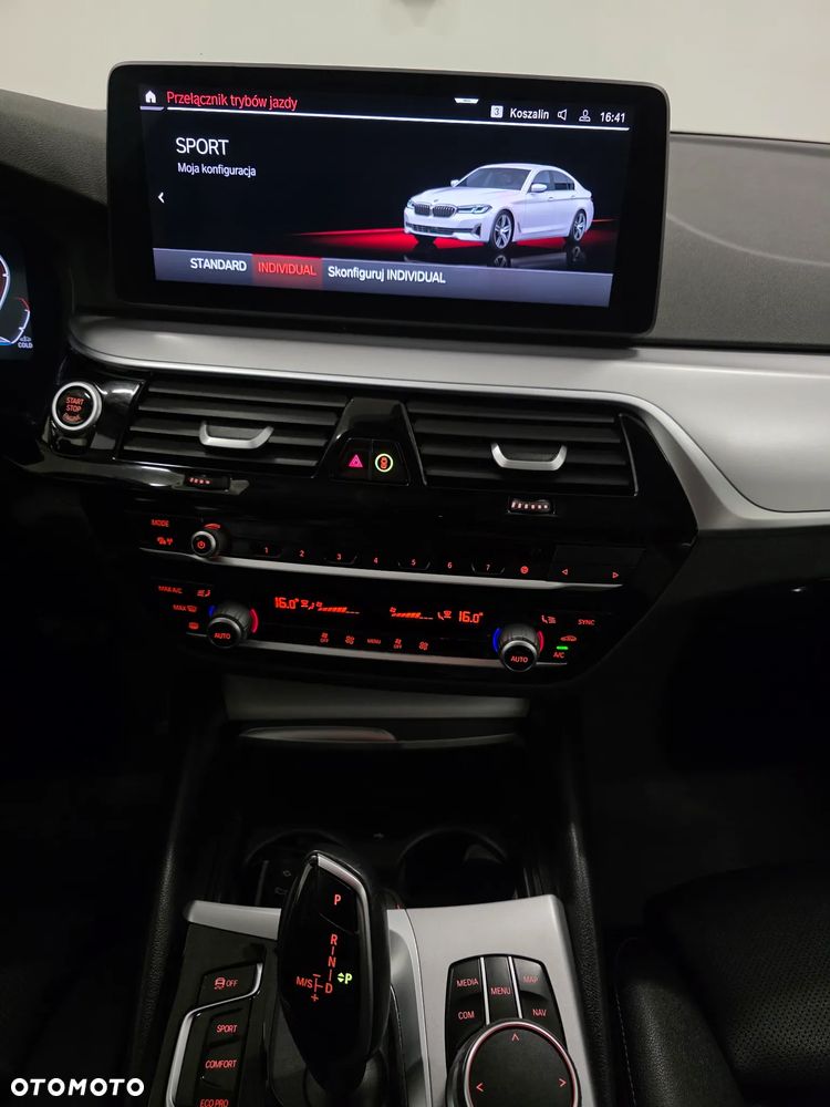 BMW Seria 5 518d mHEV Luxury Line sport - 11