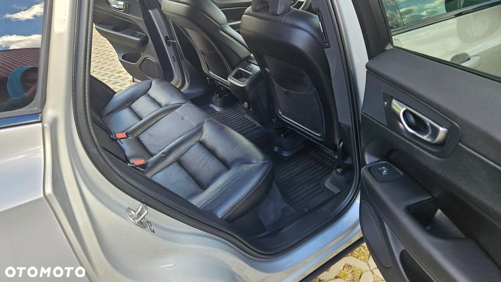 Volvo XC 60 B5 B AWD Geartronic Inscription - 11