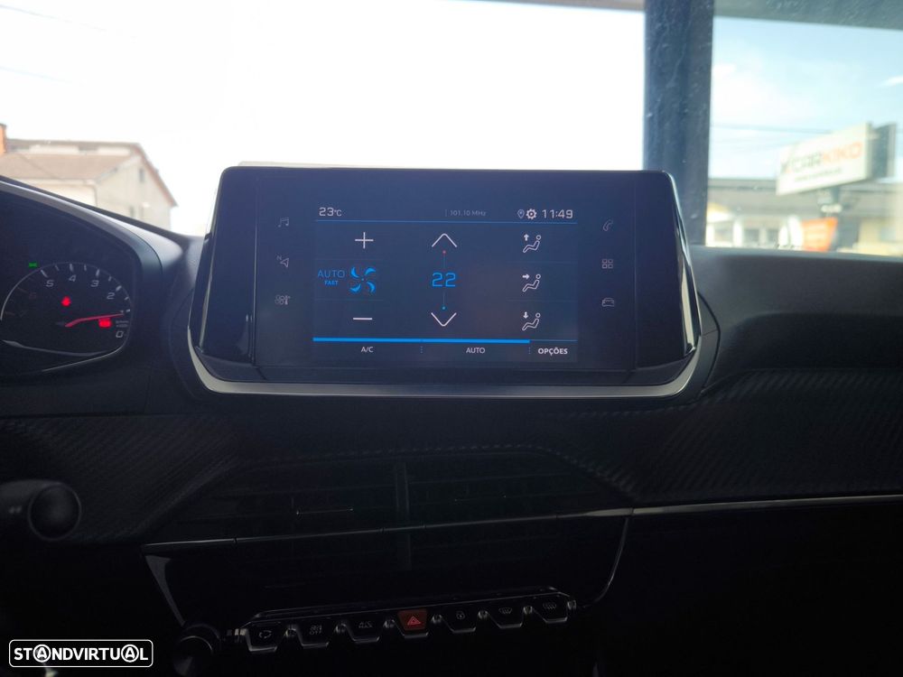 Peugeot 2008 1.2 PureTech Active Pack - 15