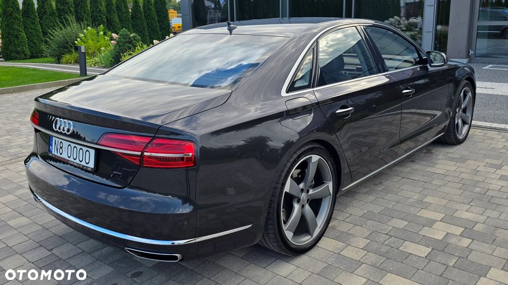 Audi A8 4.2 TDI DPF (clean diesel) quattro tiptronic - 14