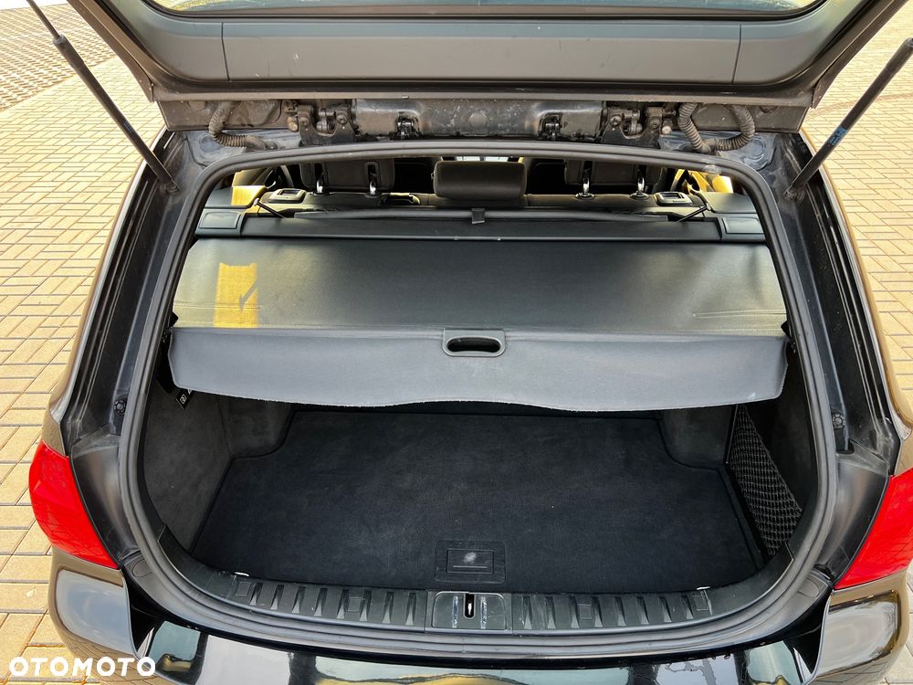 BMW Seria 3 318i Edition Sport - 15