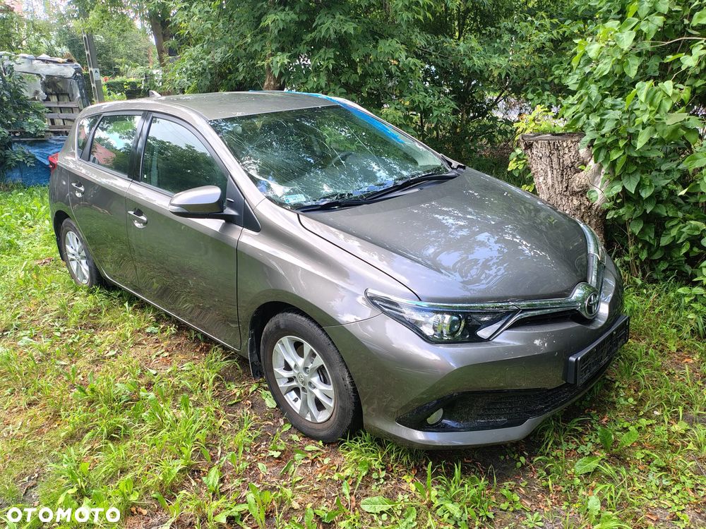 Toyota Auris 1.33 VVT-i Life - 6