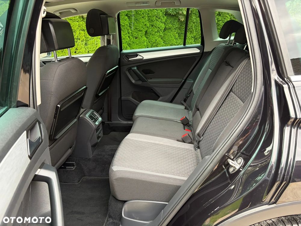 Volkswagen Tiguan - 20