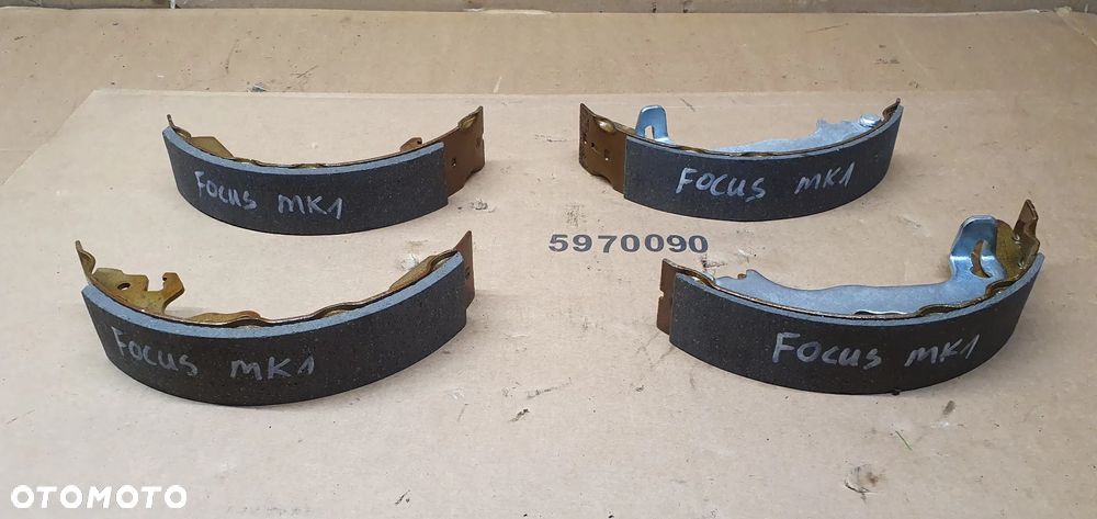 Szczęki hamulcowe tył tylne Ford Focus MK1 - 4