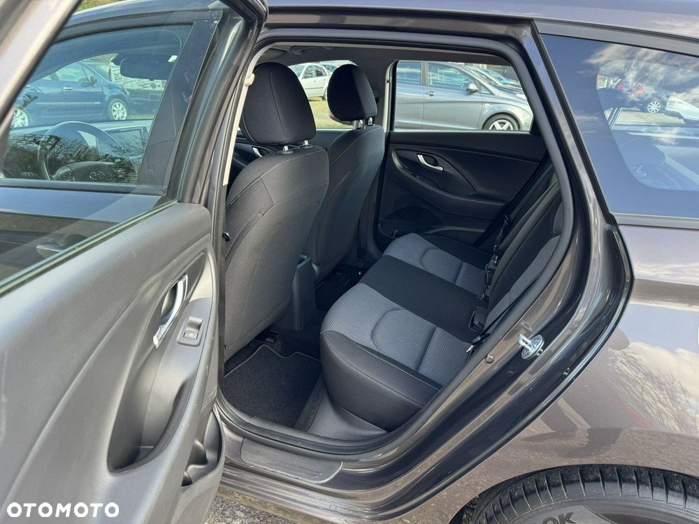 Hyundai i30 - 21