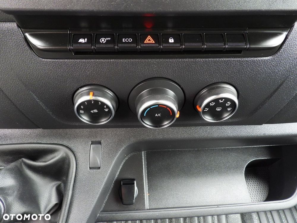 Renault MASTER CHŁODNIA KONTENER 0*C LEDY KLIMATYZACJA  165KM - 34
