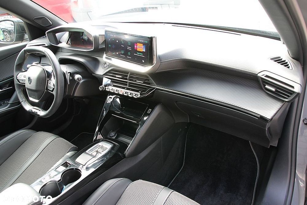 Peugeot 2008 1.2 PureTech GT S&S EAT8 - 24