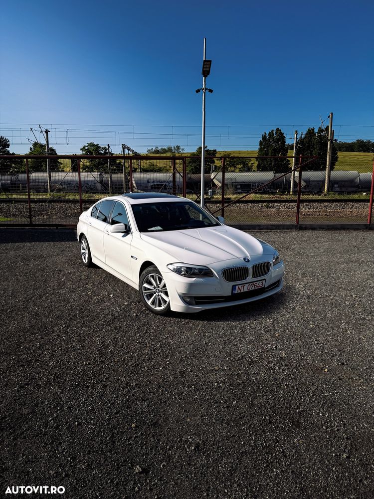 BMW Seria 5 525d Sport-Aut. Modern Line - 1