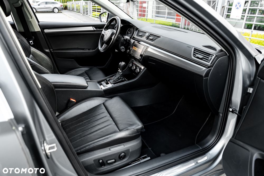 Skoda Superb 2.0 TDI 4x4 L&K DSG - 24
