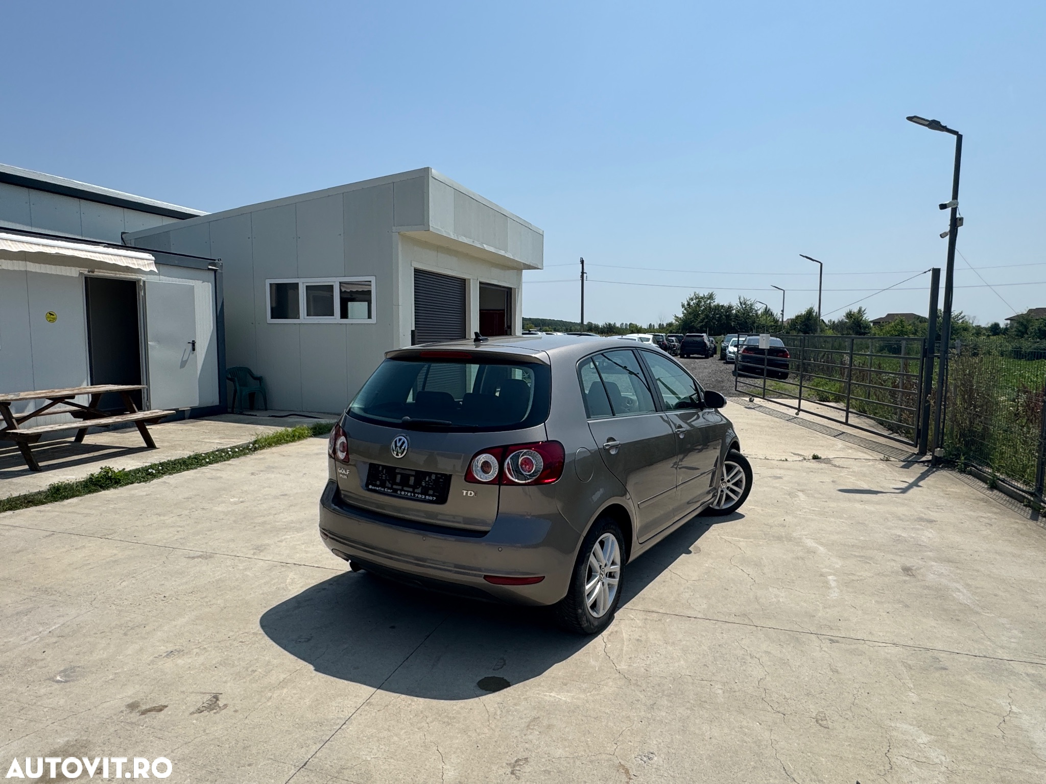 Volkswagen Golf 1.6 TDI DSG BMT Highline - 9