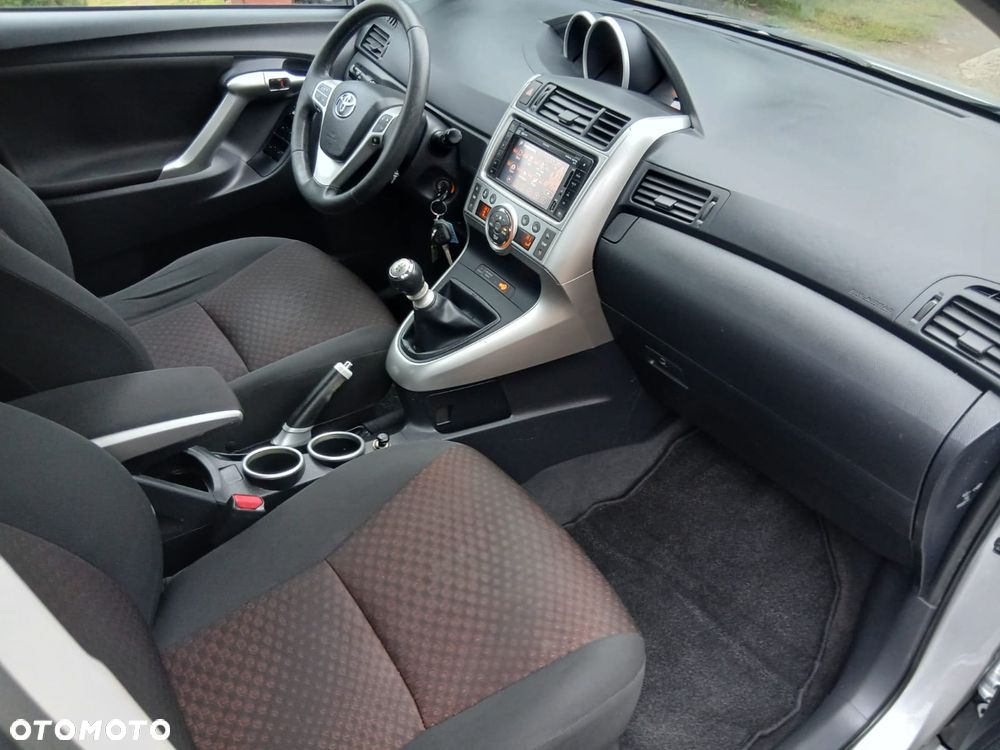 Toyota Verso 1.8 Executive - 35