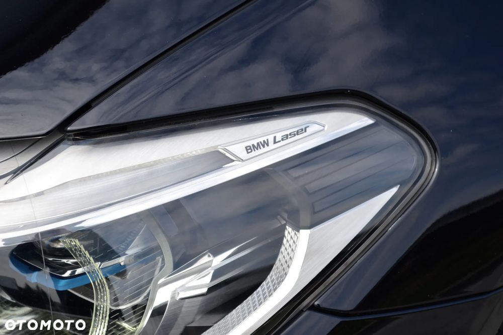 BMW Seria 5 M550i xDrive sport - 17