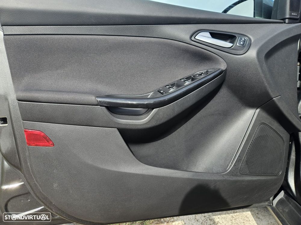 Ford Focus 1.5 TDCi EcoBlue Titanium - 49
