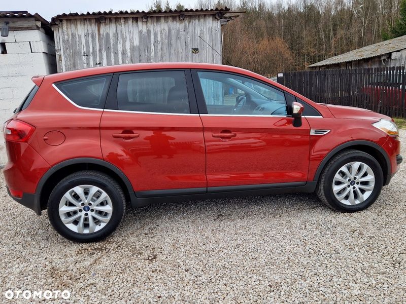 Ford Kuga 2.0 TDCi 2x4 Titanium - 9