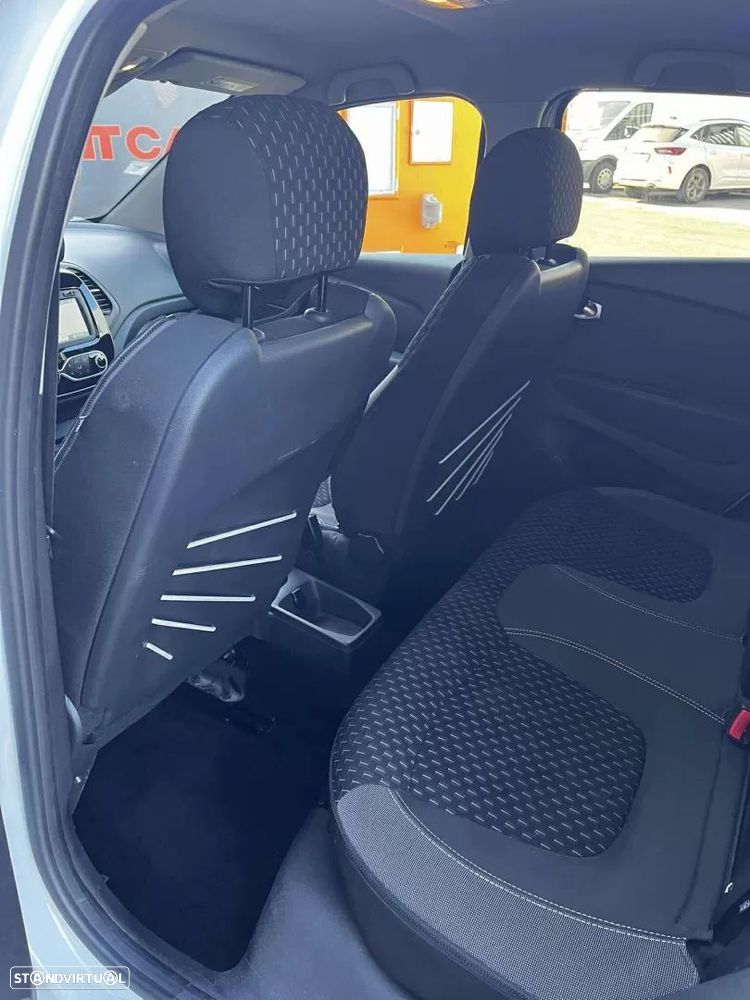 Renault Captur 1.5 dCi Exclusive - 13