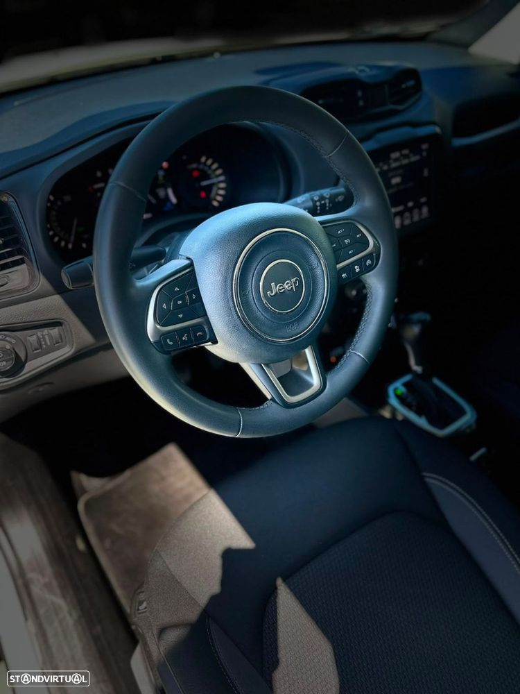 Jeep Renegade - 22