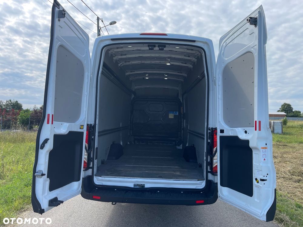 Ford Transit - 21