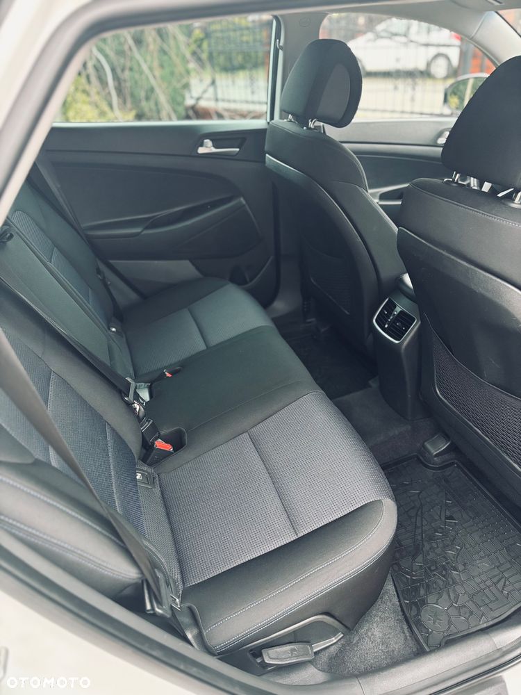 Hyundai Tucson 2.0 CRDi 4WD Automatik Style - 22