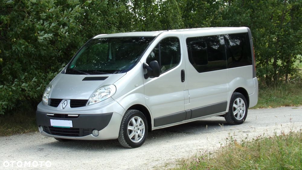 Renault Trafic 2.0 dCi 115 Passenger Expression - 10