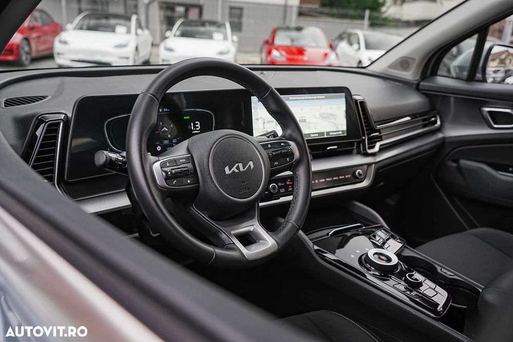 Kia Sportage 1.6 T-GDI HEV 6AT 4x2 Business Line - 13