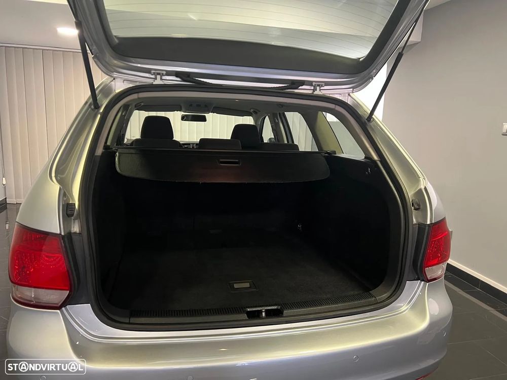 VW Golf Variant 1.6 TDi Confortline - 24