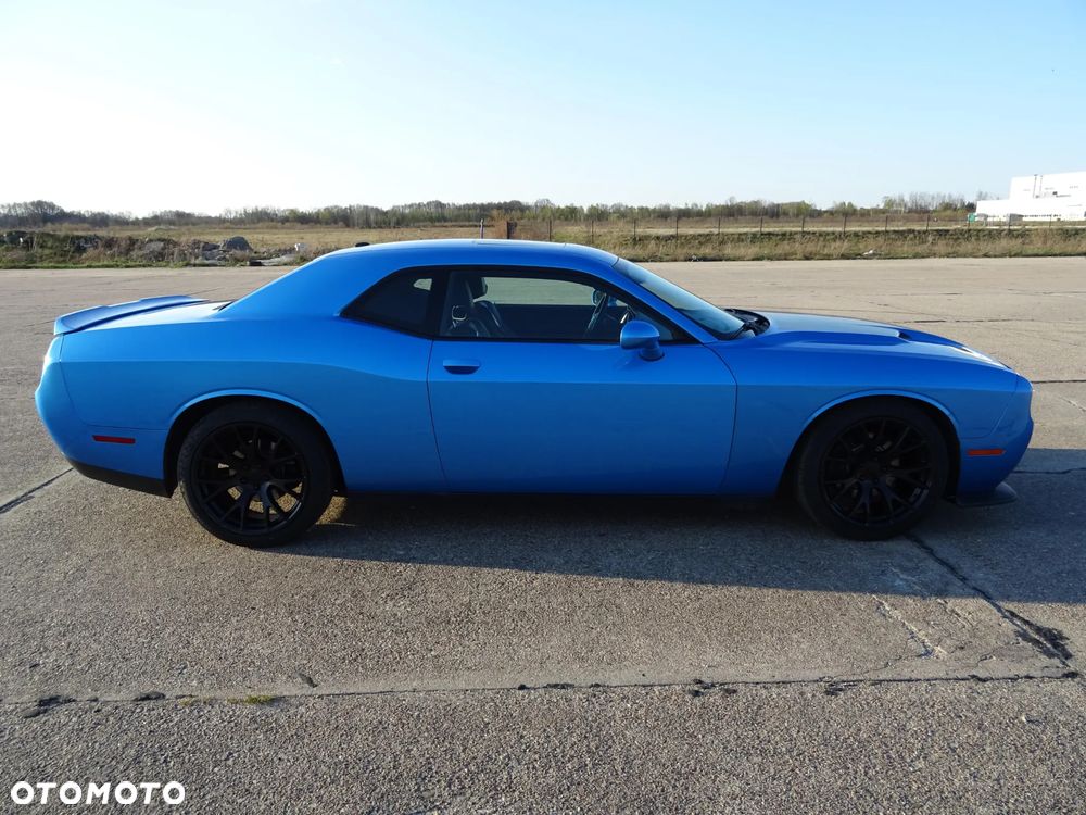 Dodge Challenger - 5
