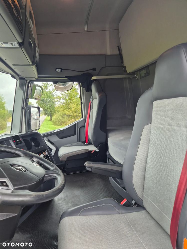 Renault T 480 - 8