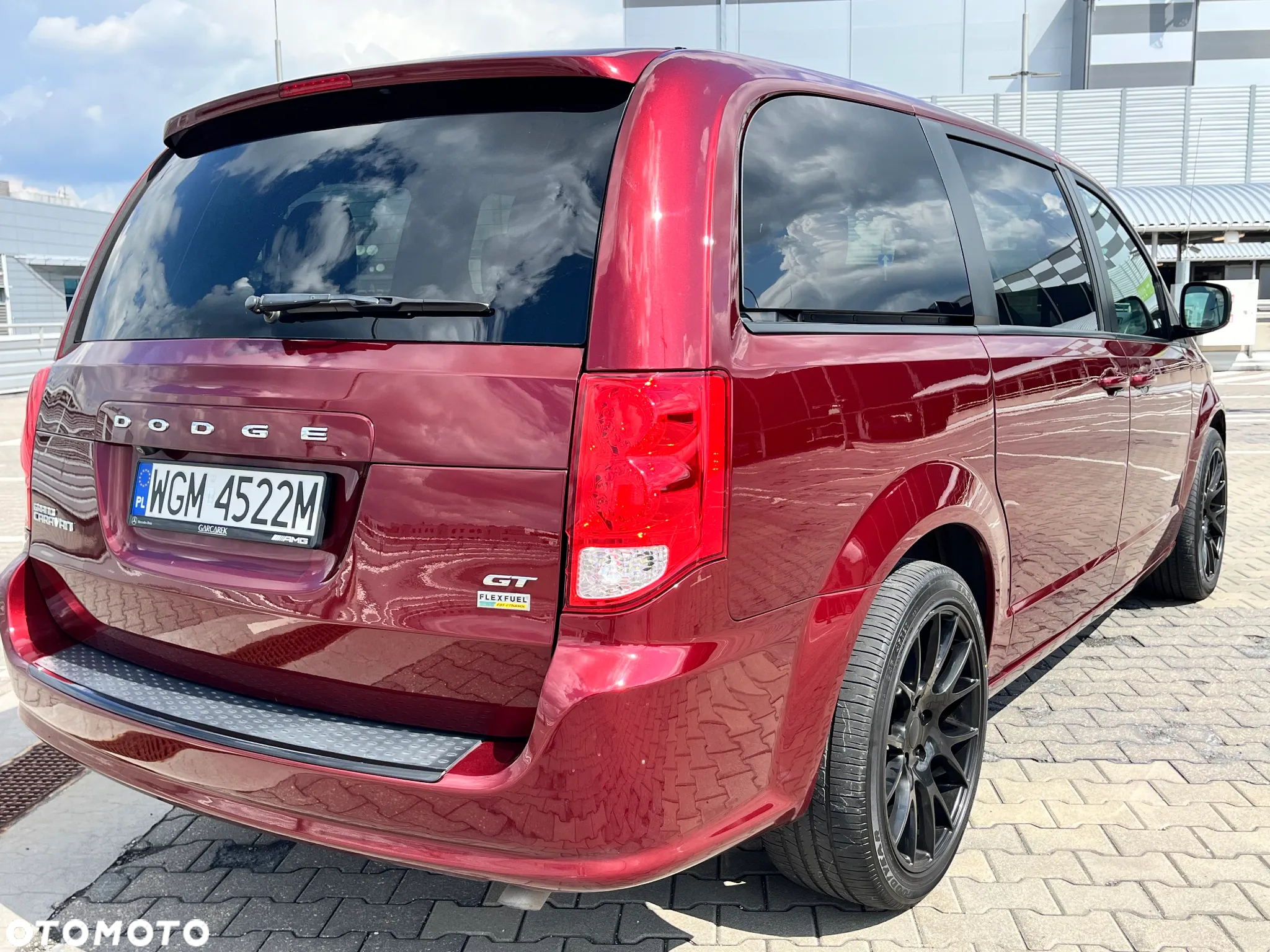 Dodge Grand Caravan - 10