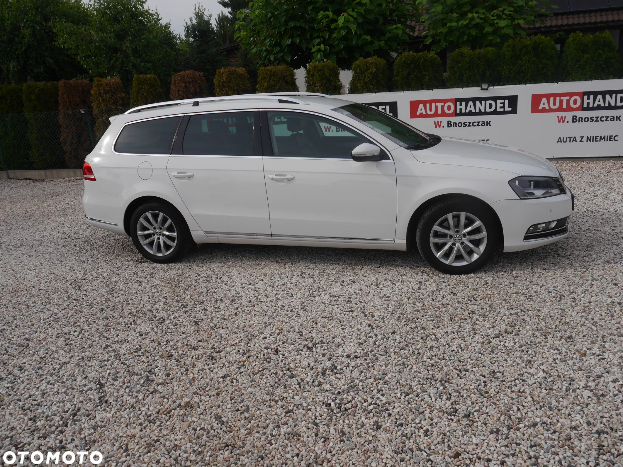 Volkswagen Passat Variant 2.0 TDI BlueMotion Technology Highline - 16
