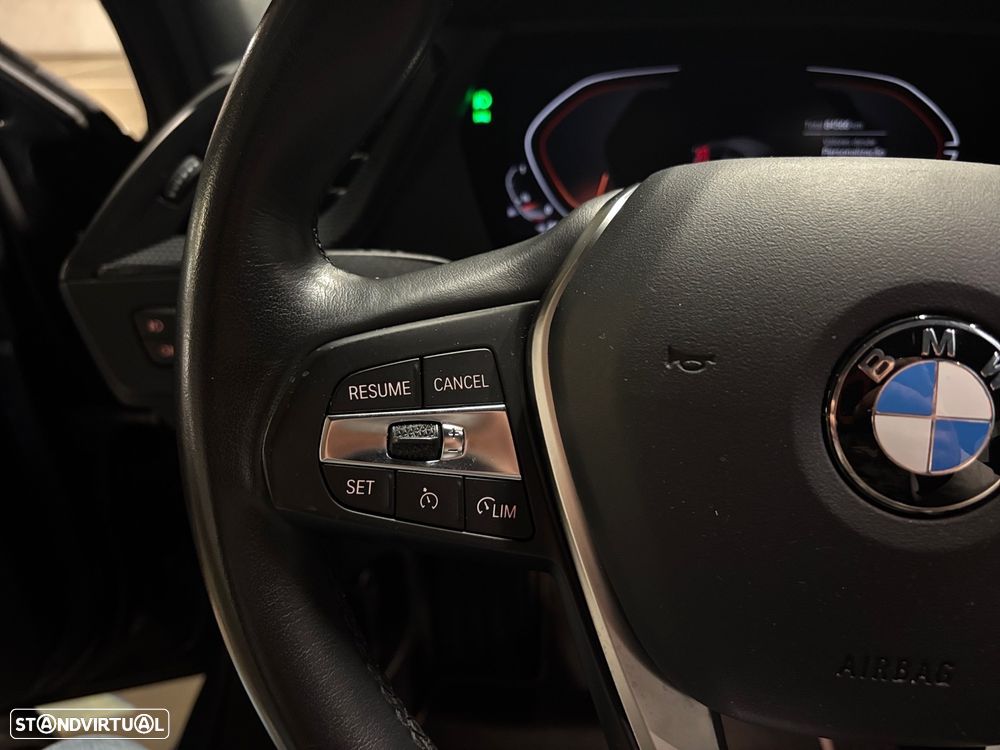 BMW 118 i Line Luxury Auto - 10