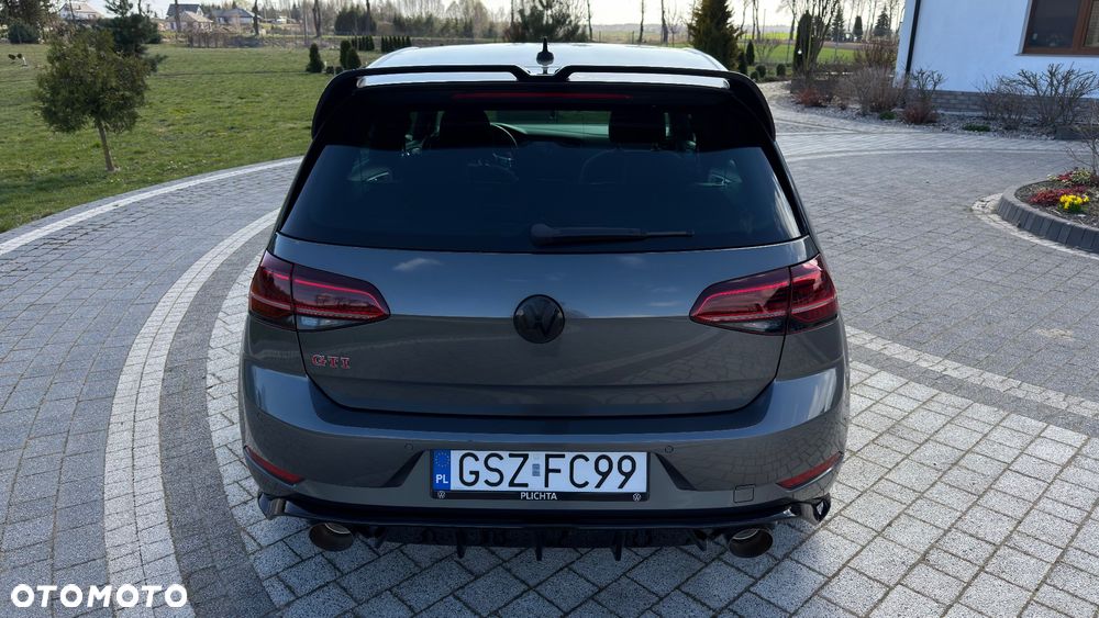 Volkswagen Golf - 7