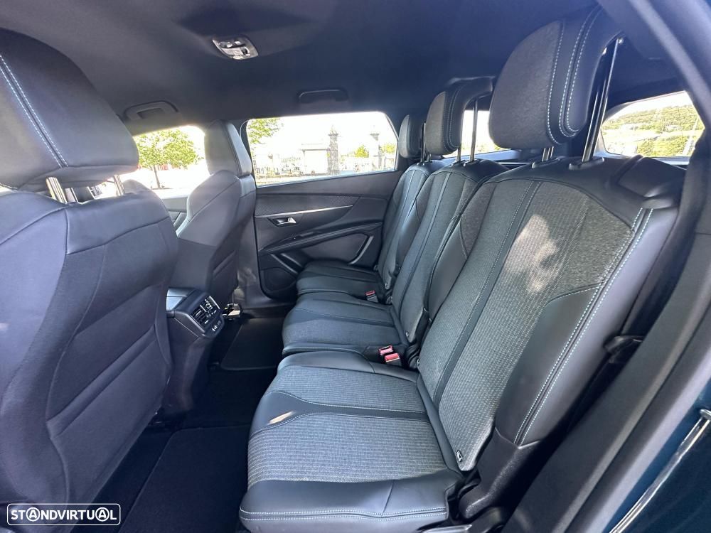 Peugeot 5008 1.5 BlueHDi Allure Pack EAT8 - 26