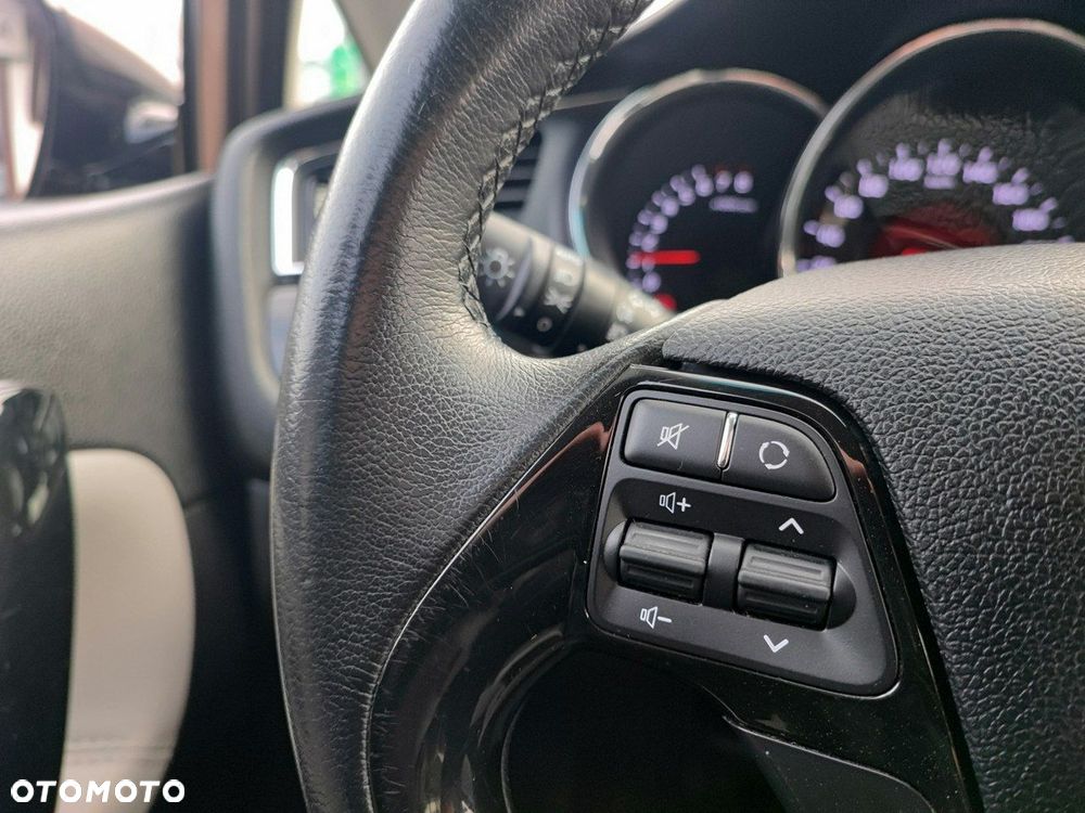 Kia Ceed 1.6 GDI Edition 7 - 12