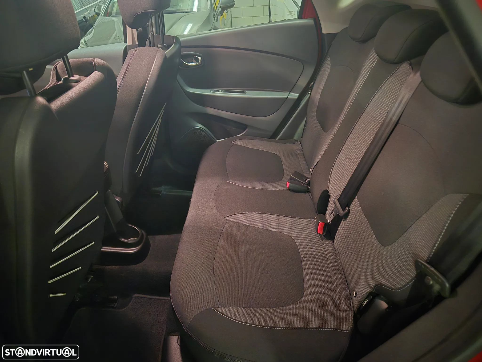 Renault Captur 1.5 dCi Sport - 21