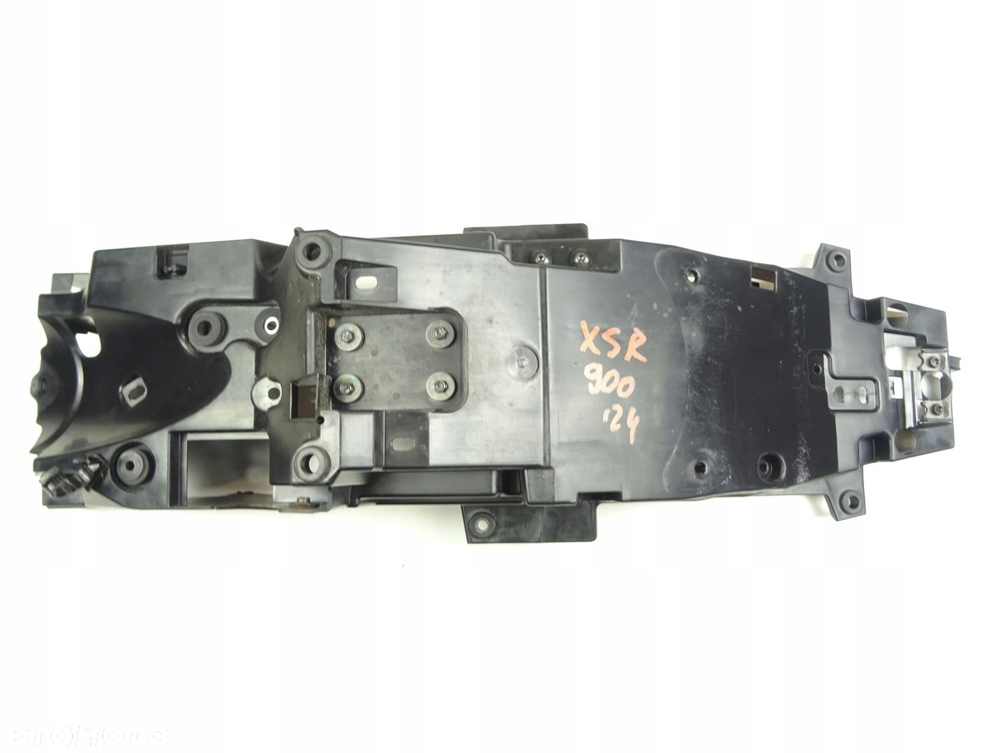 YAMAHA XSR 900 XSR900 MTM890 OWIEWKA NADKOLE 22 - 4