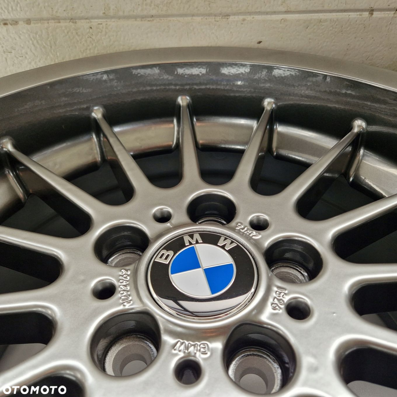 BMW 5 E39 STYLING 32 5x120 17 IS0 IS26 - 5
