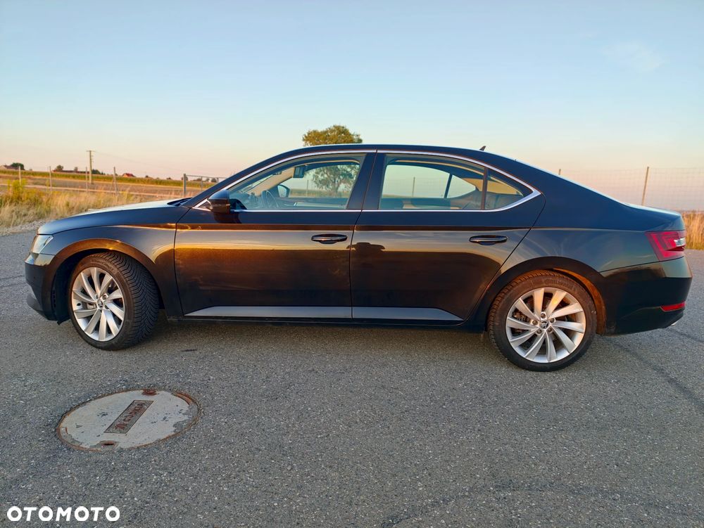 Skoda Superb 2.0 TSI 4x4 DSG Style - 23