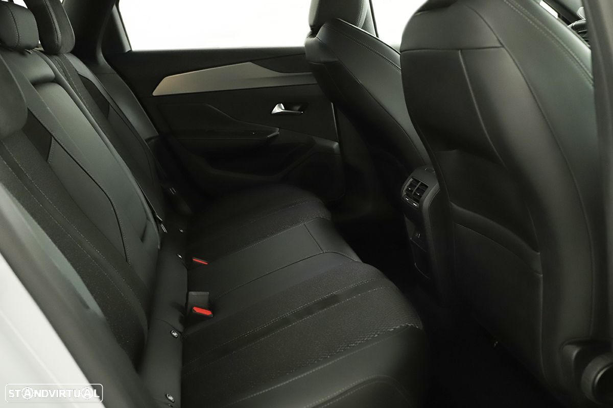 Peugeot 308 SW 1.2 PureTech GT EAT8 - 21