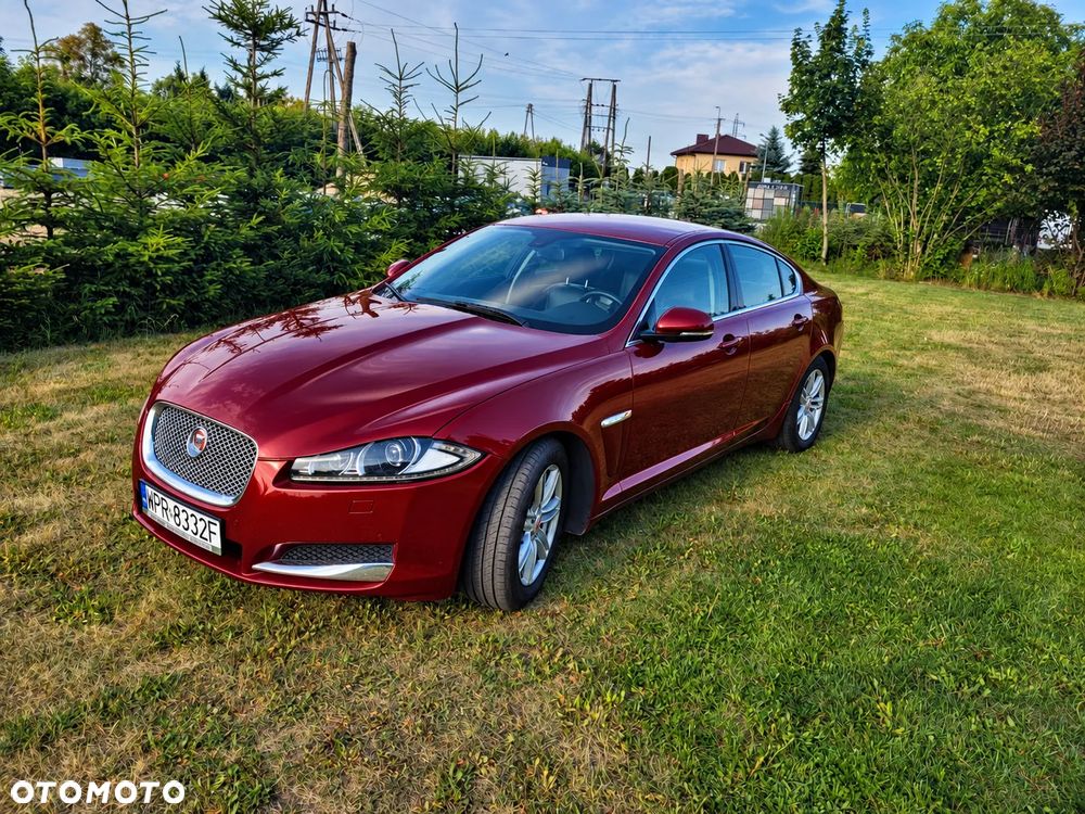Jaguar XF 2.2 D Premium Luxury - 3