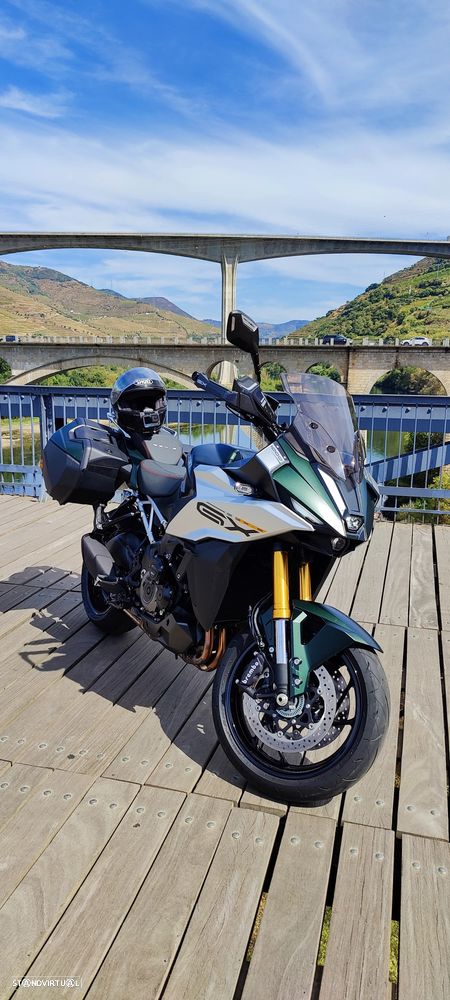 Suzuki GSX - 7