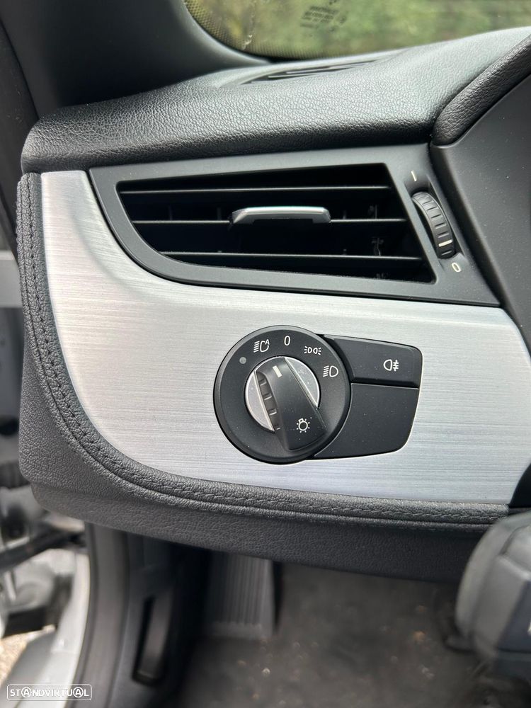 BMW Z4 35 i Pack M - 11