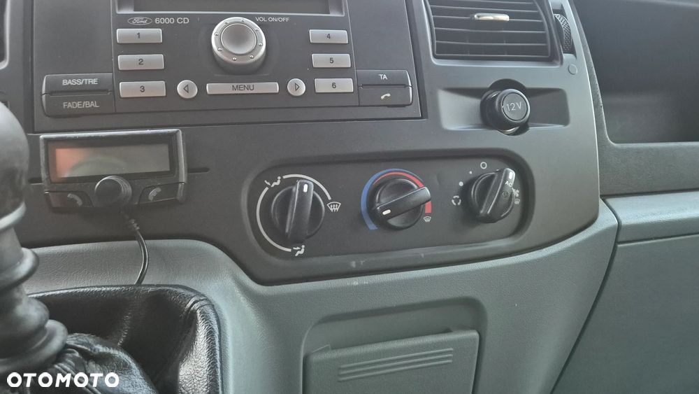 Ford Transit - 22