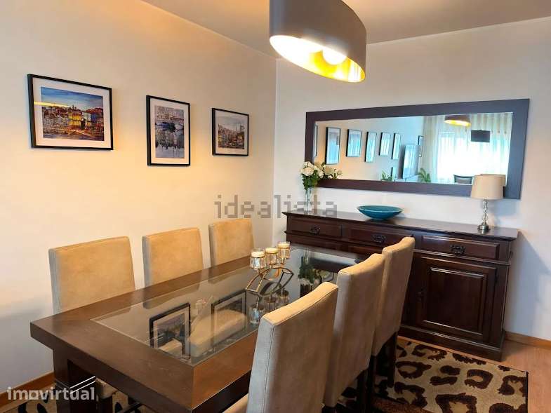 Apartamento T2 com garagem, arrumo e elevador em Leça do Balio - Grande imagem: 3/33