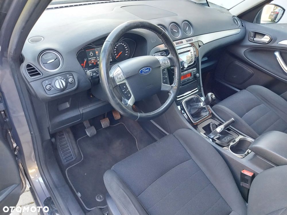 Ford S-Max 2.0 TDCi DPF Titanium - 18